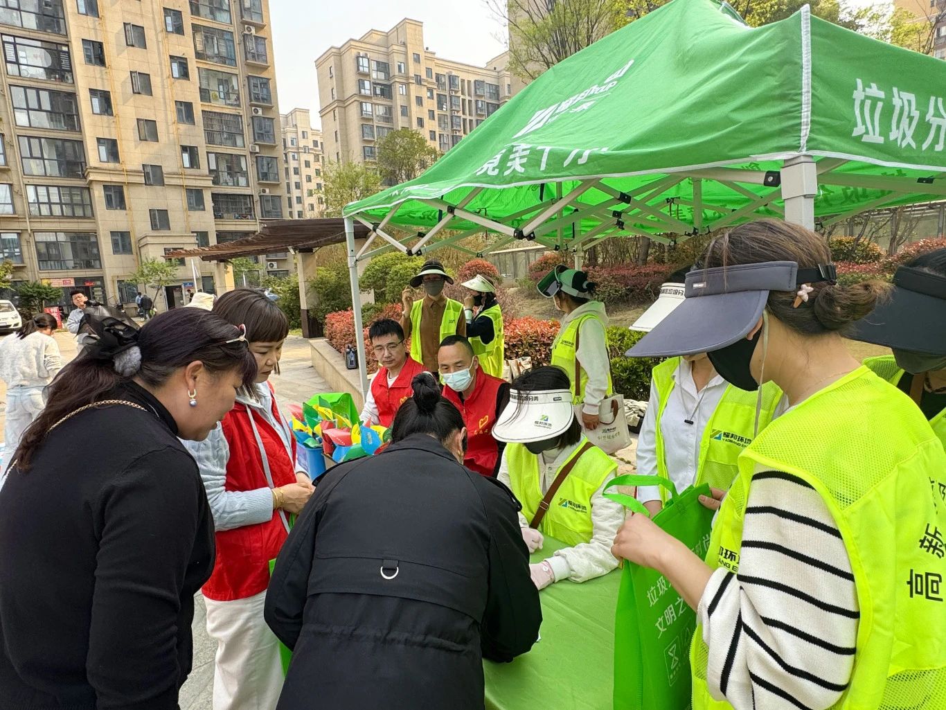 耀邦换句垃圾分类社区活动