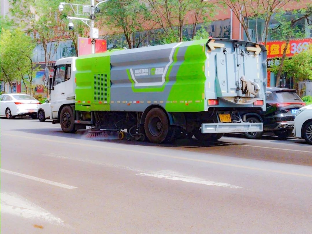 耀邦环境路面清洗车