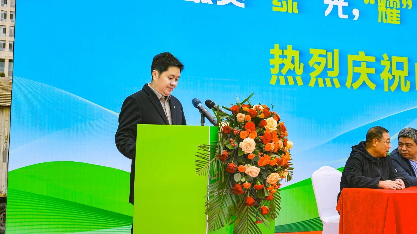 耀邦集团：山西省阳泉市环卫工人节圆满举行