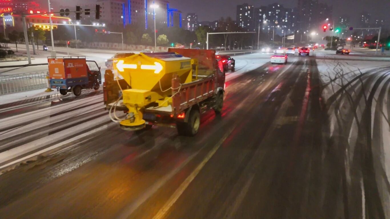 耀邦集团全力保障随州高新区道路畅通